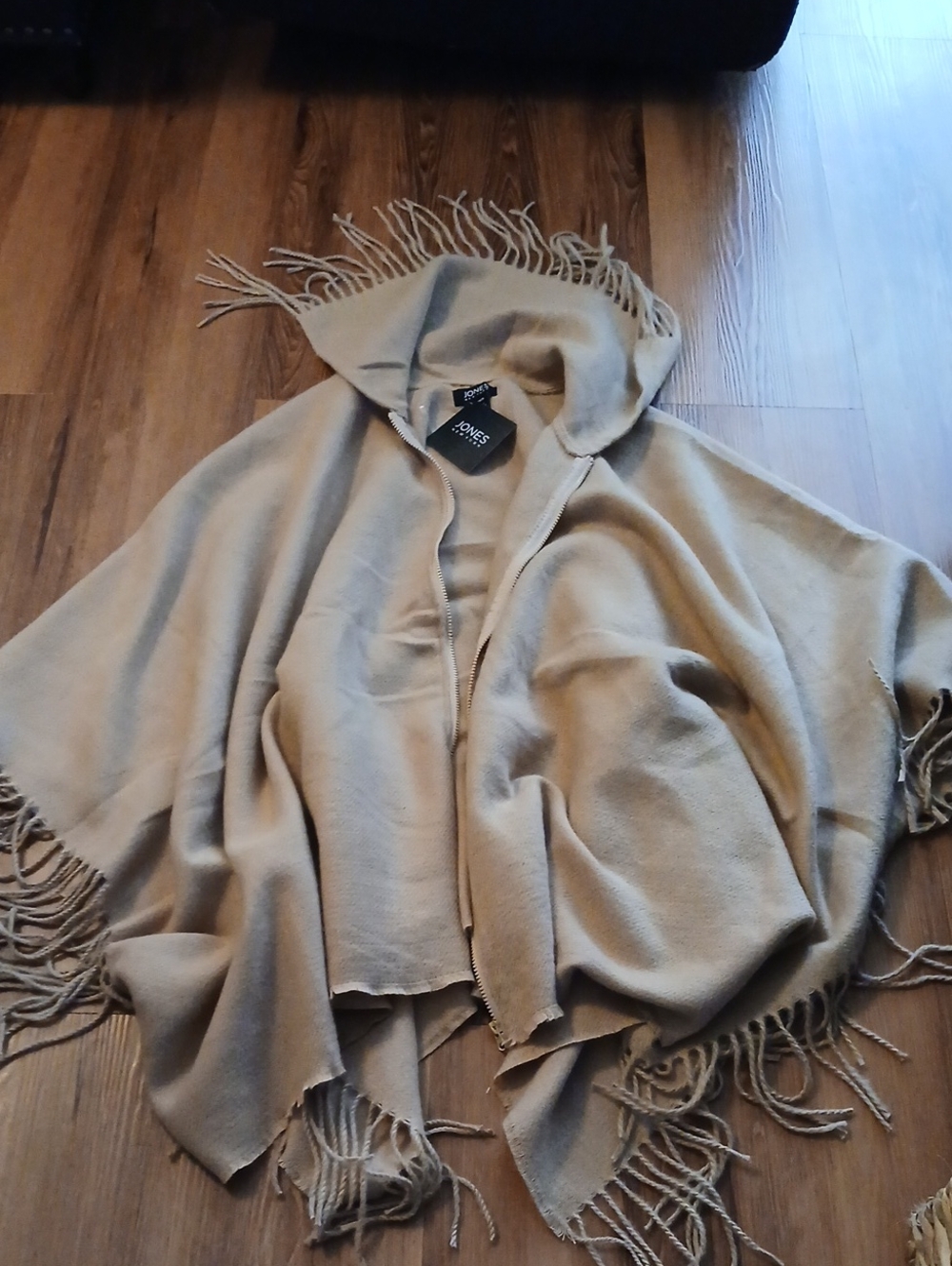 NWT TAN FRINGE ZIPPER PONCHO